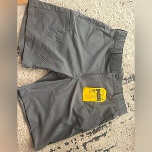 Brand new men’s carhartt shorts.